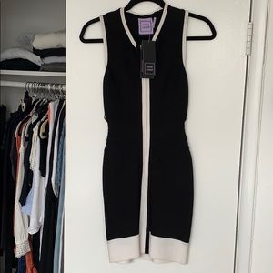 Herve Black with off white from zipper dress